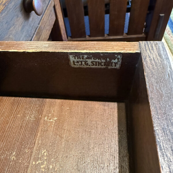L&JG Stickley Dressing Table - Image 6