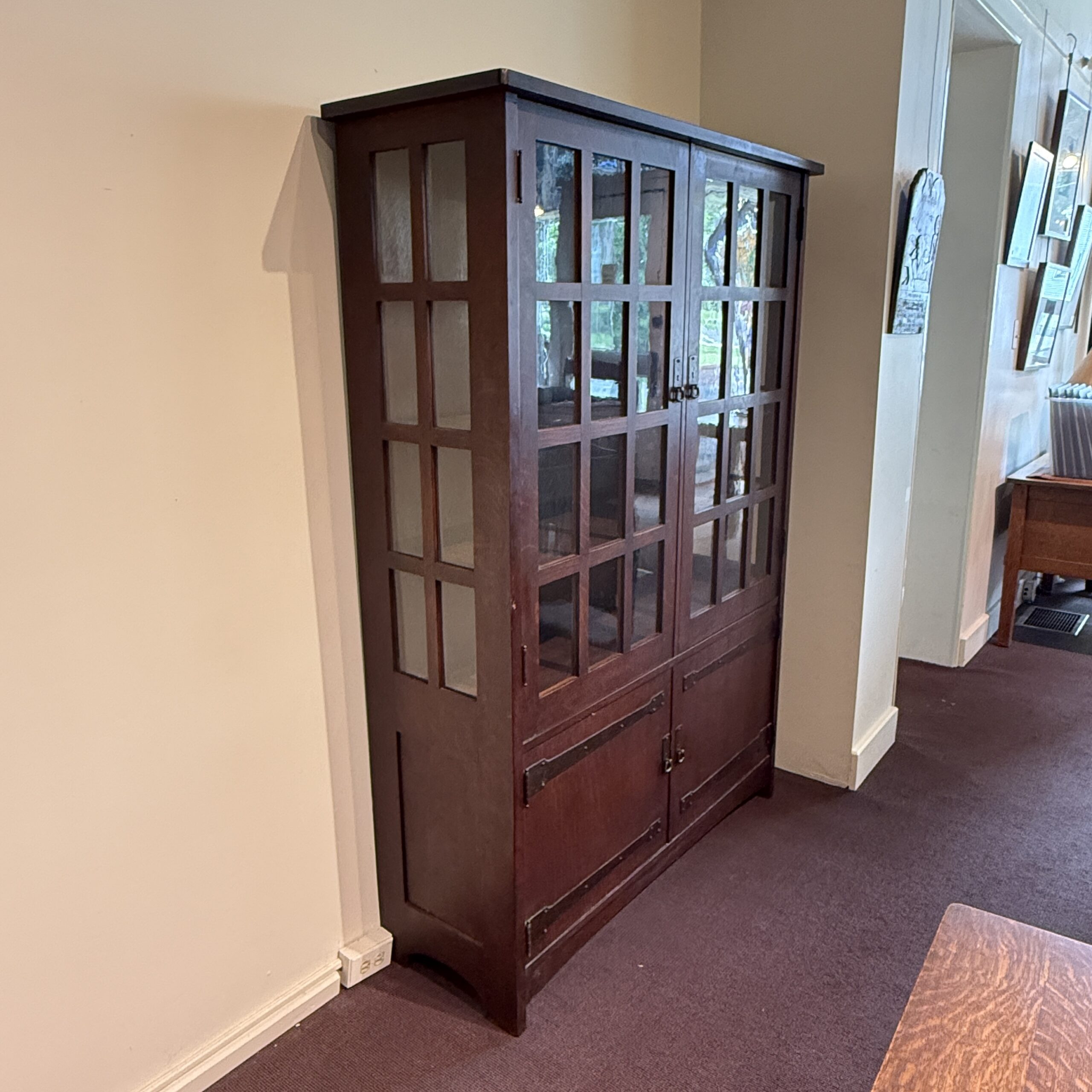 L&JG Stickley #729 Strap Hinge China Cabinet - Image 2